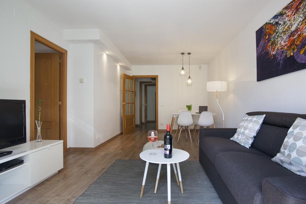 Tendency Apartments Fira L'Hospitalet de Llobregat Bagian luar foto