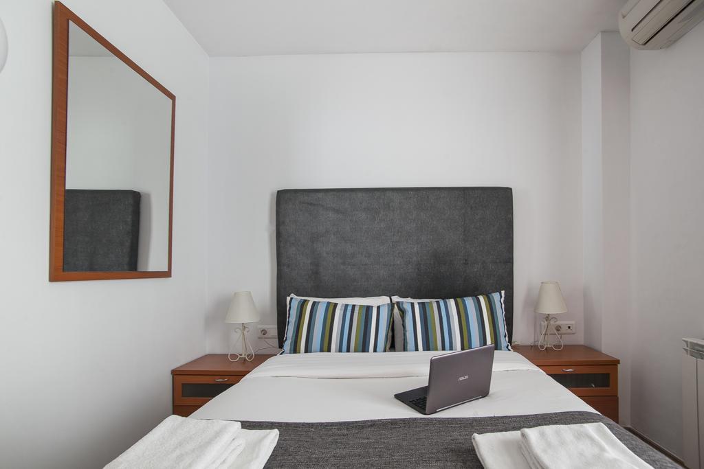 Tendency Apartments Fira L'Hospitalet de Llobregat Bagian luar foto